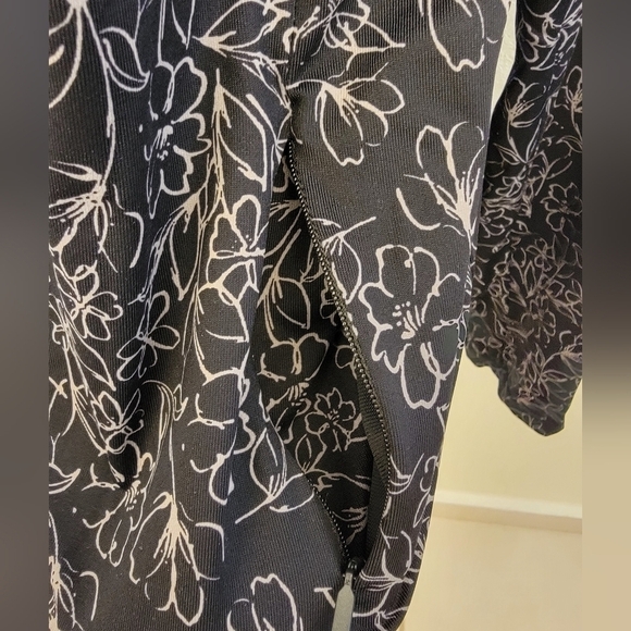 NWT Hang Ten Ladies Long Sleeve Swim Rash Guard - Picture 5 of 5